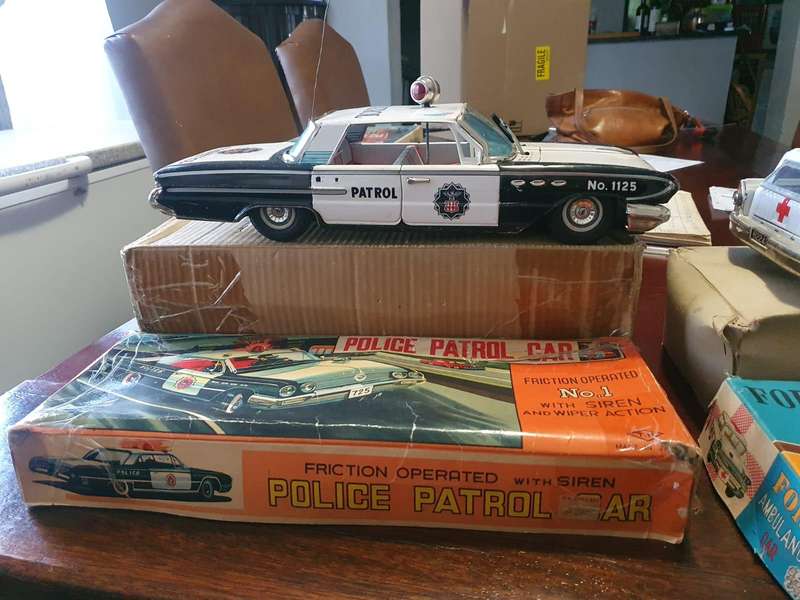 Rare Tinplate Japanese Buick Policecar in original box
