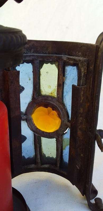 Beautiful Metal Candle Lantern ( 17 x 11 x 8 cm)