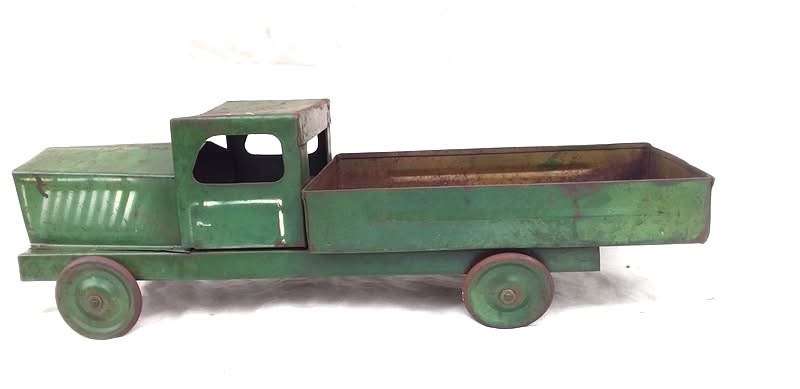 Tinplate SA Made Truck in original condition( 60 x 25 x 20 cm )
