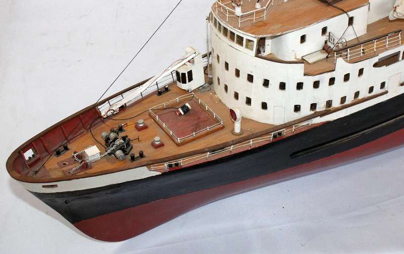 Huge Vintage Cruise Ship with Remote ( 145 x 50 x 22 cm )