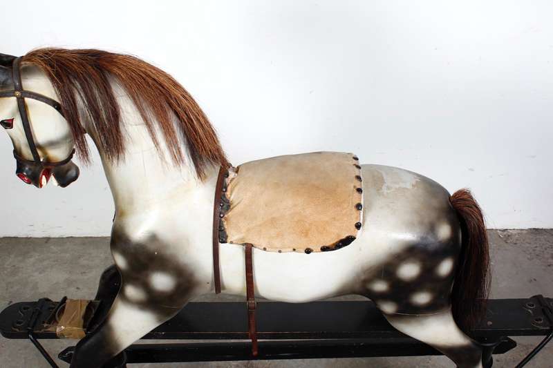 Rare Victorian Rocking Horse ( 124 x 35 x 116 )