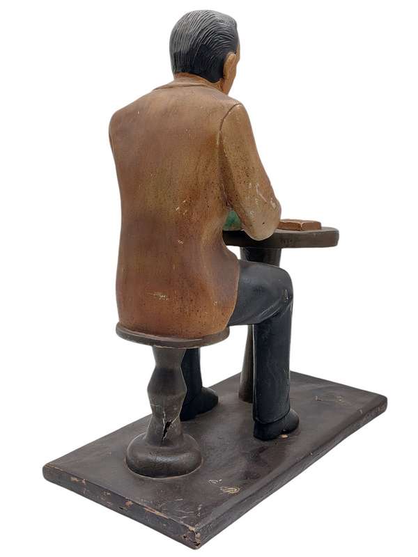 Advertising Figurine : Remi Martin ( 42 x 23 x 50cm )