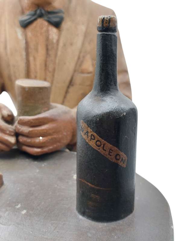 Advertising Figurine : Remi Martin ( 42 x 23 x 50cm )