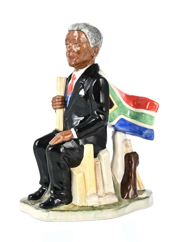 Kevin Francis Toby Jug Limited Editiom of Nelson Mandela by Andy Moss , 114/250 . ( 23 cm high )