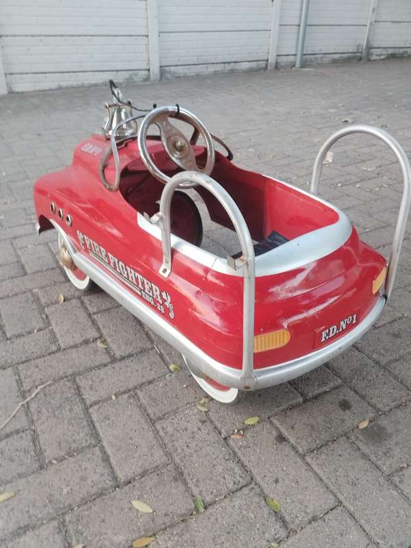 Vintage Tinplate Firechief Pedalcar