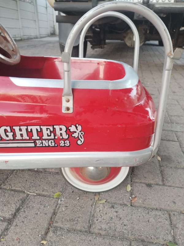 Vintage Tinplate Firechief Pedalcar