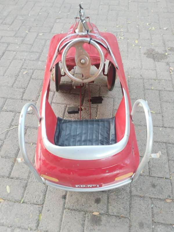 Vintage Tinplate Firechief Pedalcar
