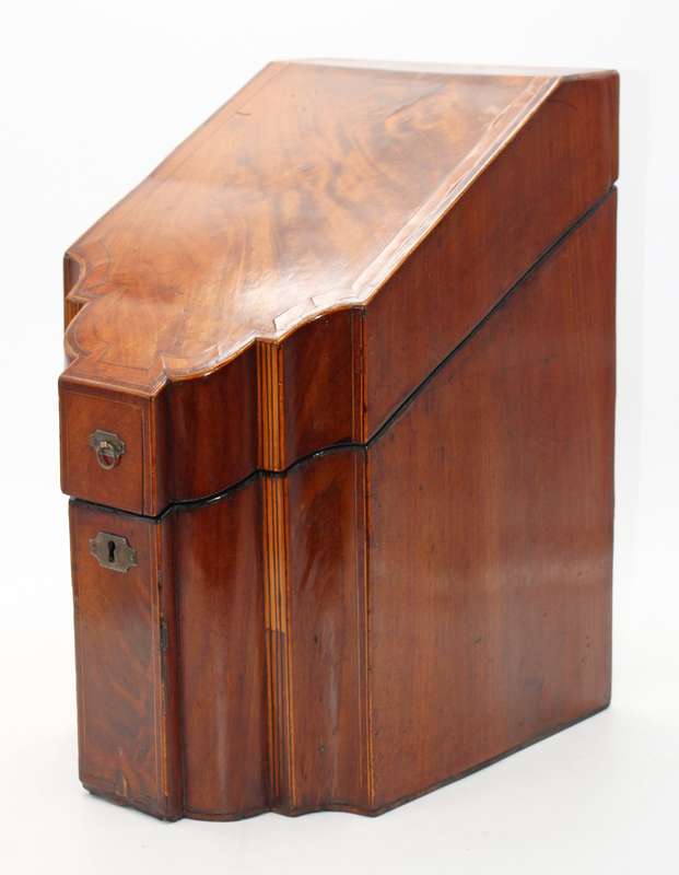 George 111 Flame Mahogany with Satinwood Inlay Serpentine Front Knife Box ( 38 x 22 x 30 cm )