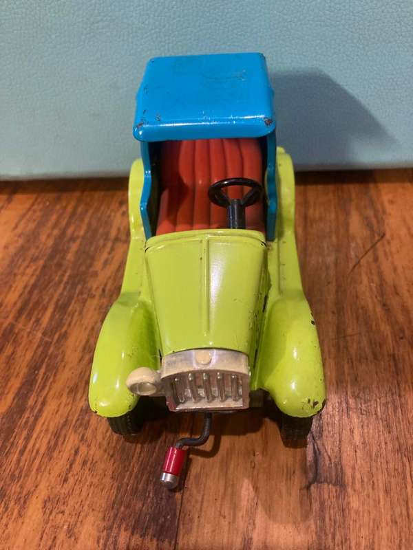 Japanese Tinplate Friction Car ( 16 x 9 x 6 cm )