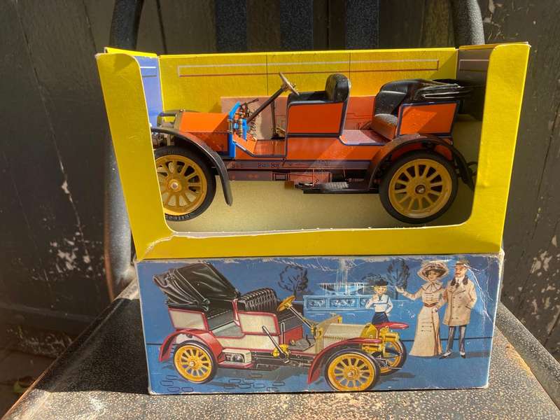 Schuco Mercedes Benz in Original Box ( 22 cm )
