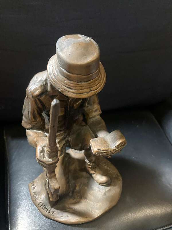 Bush War : Rare SADF soldier with Bible : Soldaat vir Christus ( 21 cm )