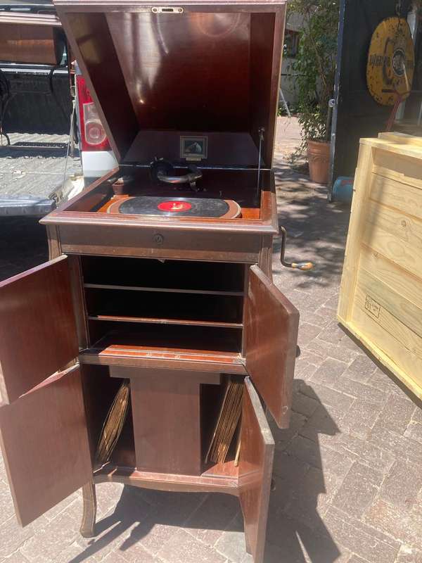 Oak Cased His Masters Voice Gramophone ( Working)