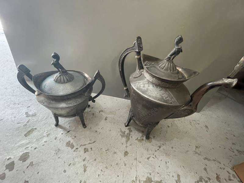 Rare Read and Barton Silverplated Tea/Cofffeepot set. Circa 1873