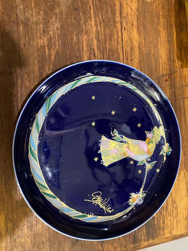 Beautiful Rosenthal Peacock Plate ( 20 cm)