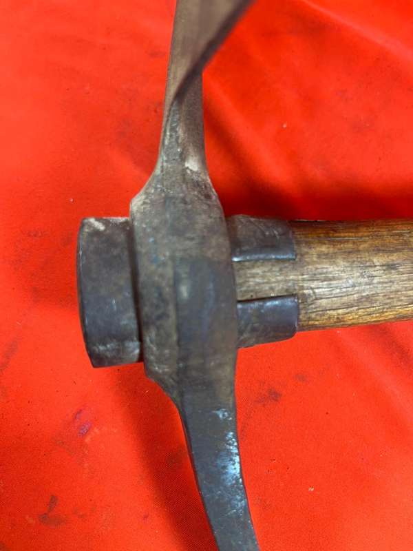 WW1 and 11 British Trench Tool