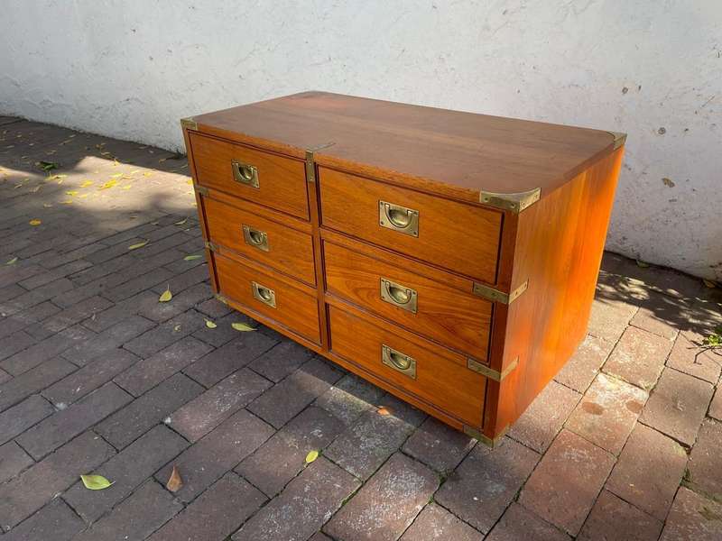 Beautiful Teak Military Style Chest ( 90 c 55 x 45 cm )