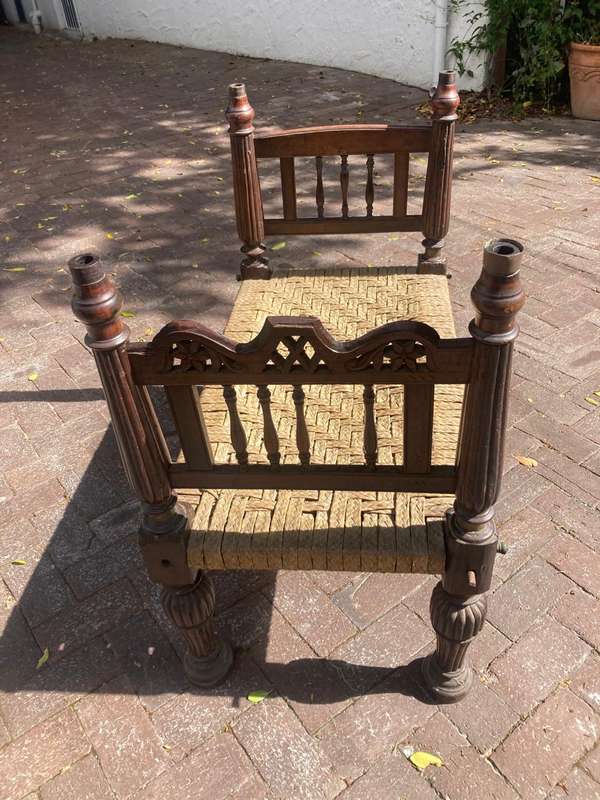 Vintage Kids Bed ( 91 x 87 x 52cm )