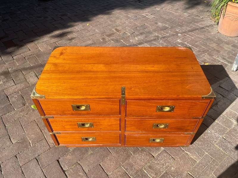 Beautiful Teak Military Style Chest ( 90 c 55 x 45 cm )