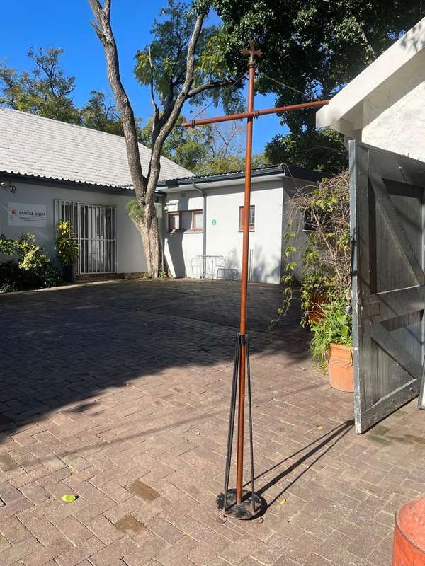 Large Church Crucifix Stand ( 230 x 68 cm )