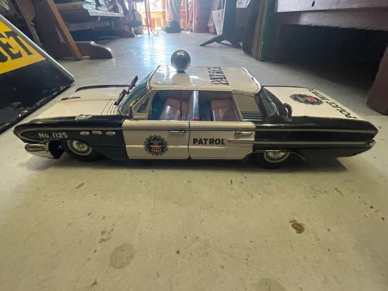 Rare Tinplate Japanese Buick Policecar in original box