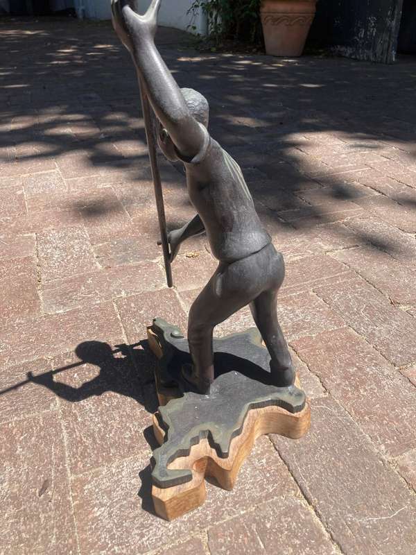 Bronze Sculpture of Flag Planting Man ( 35 cm )