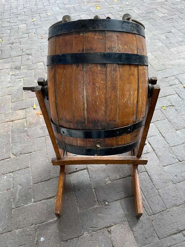 Vintage Butterchurn Churn Bail ( 80 c 57 x 48 cm )