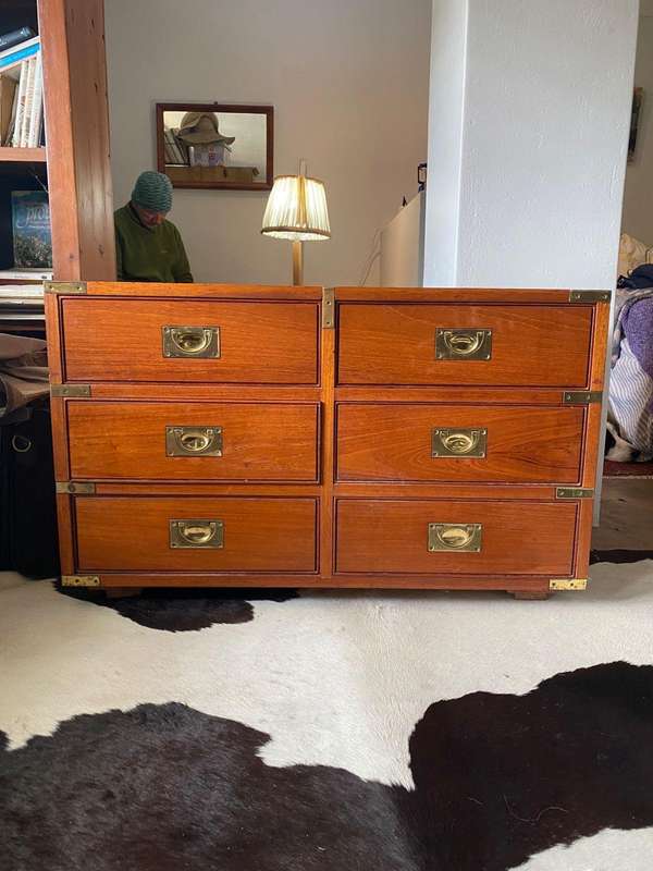 Beautiful Teak Military Style Chest ( 90 c 55 x 45 cm )