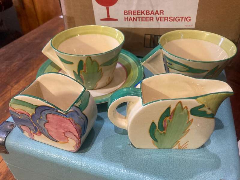 Clarice Cliff Bizarre Teaset Pieces