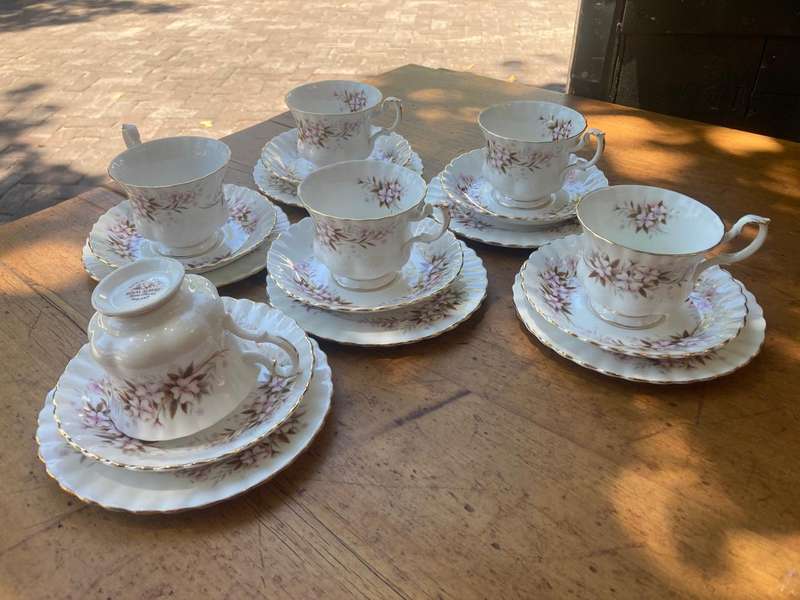 Royal Albert Springsong 6 Trios