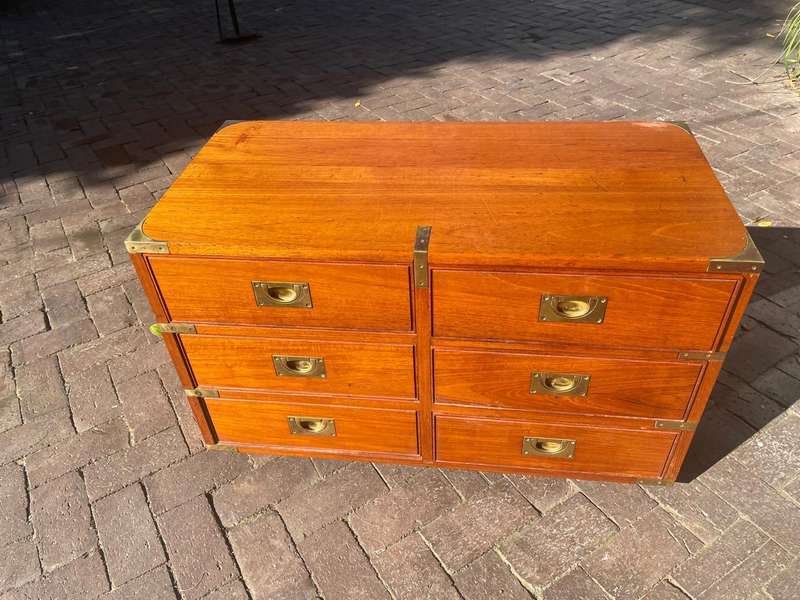 Beautiful Teak Military Style Chest ( 90 c 55 x 45 cm )