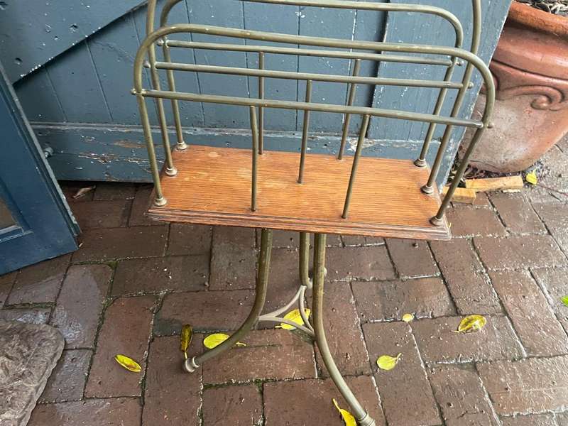 Brass Magazine Rack ( 74 x 45 x 13 cm )