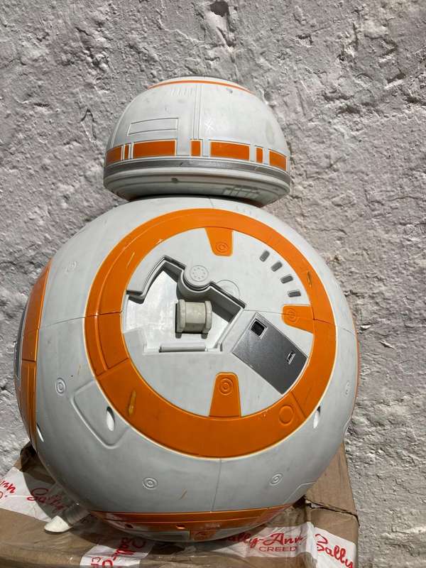 Star Wars Robot ( 42 x 30 x 30cm )