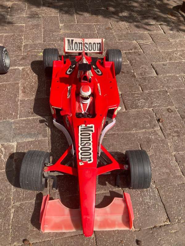 Large F1 Model Car  ( 75cm )