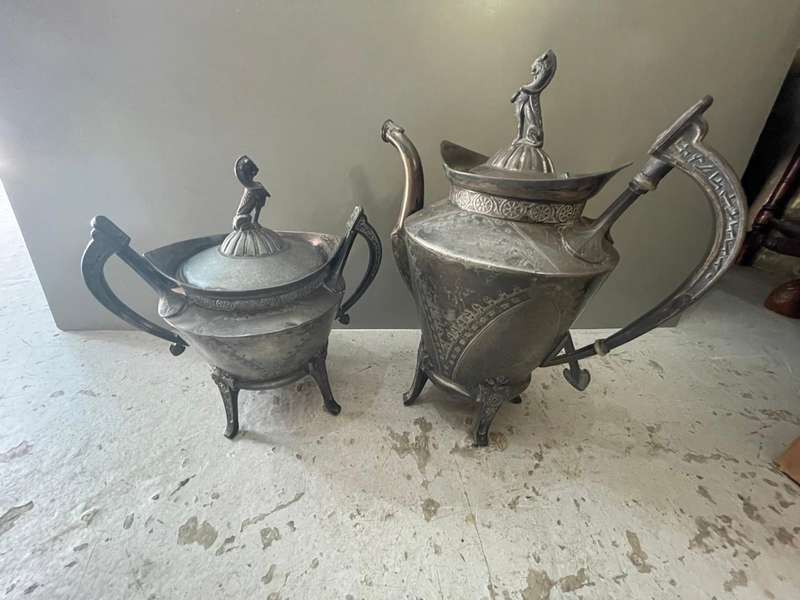 Rare Read and Barton Silverplated Tea/Cofffeepot set. Circa 1873