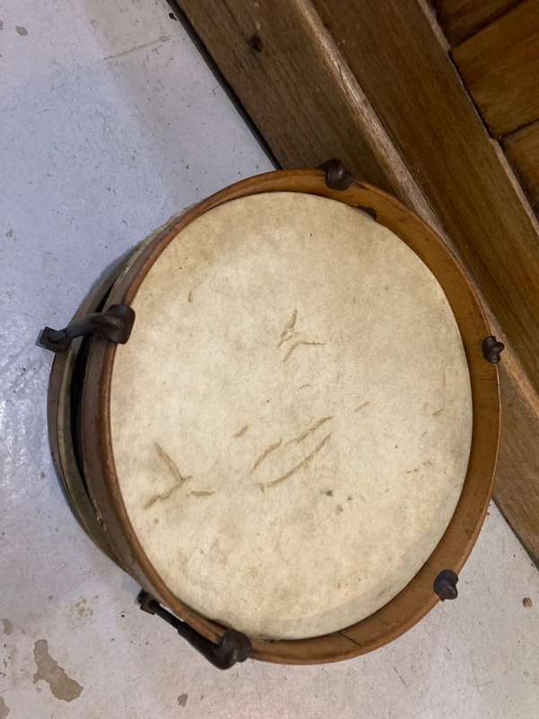 British Viceroy Small Drum circa 1920 ( 16 cm high , 26 cm diameter)