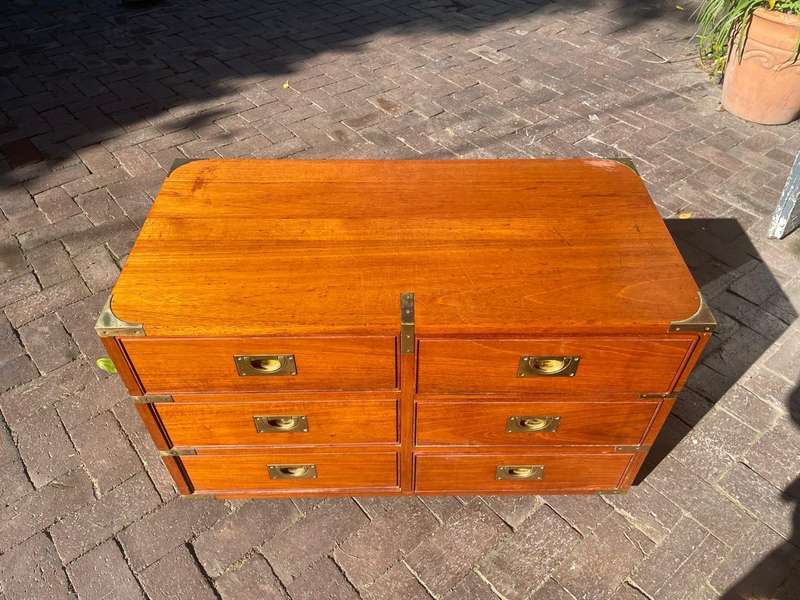Beautiful Teak Military Style Chest ( 90 c 55 x 45 cm )