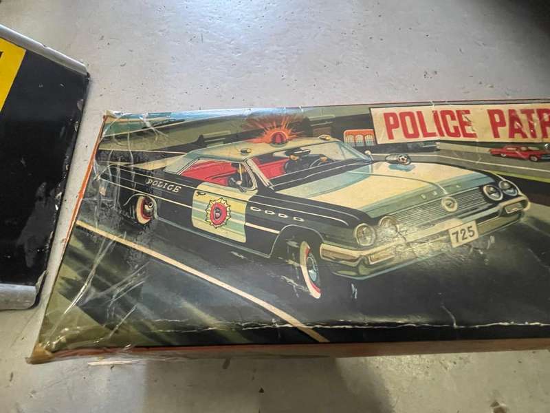 Rare Tinplate Japanese Buick Policecar in original box