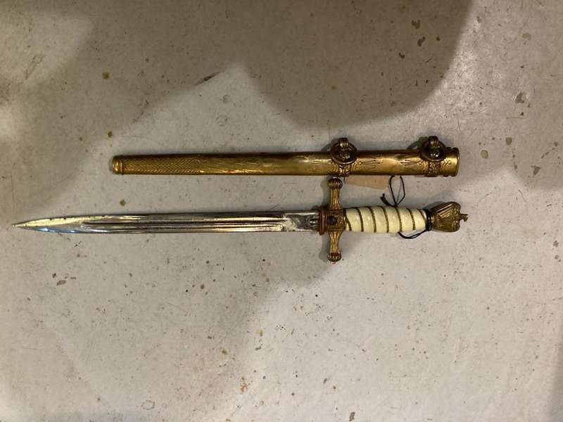 WW11 German Kriegsmarine Officers Dagger