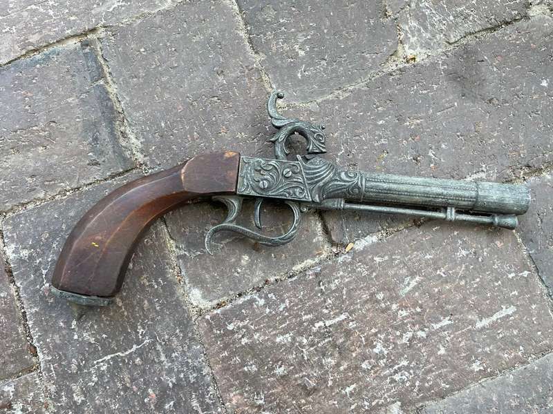 Pair of Flintlock Display Pistols