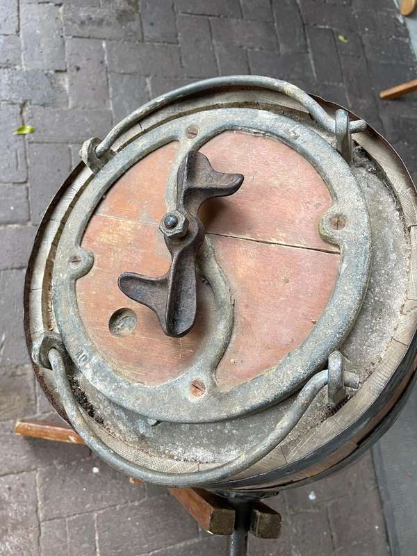 Vintage Butterchurn Churn Bail ( 80 c 57 x 48 cm )
