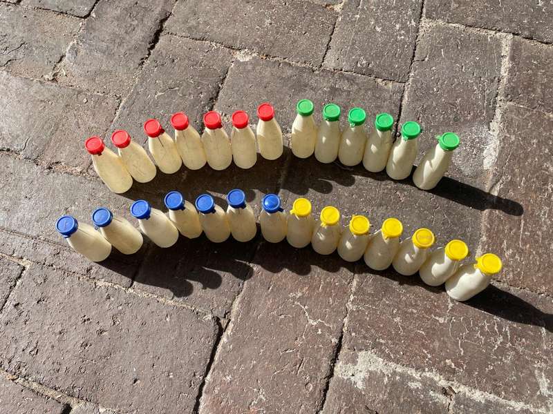 Triang Tinplate Milktruck ( 35 x 14 x 16 cm )