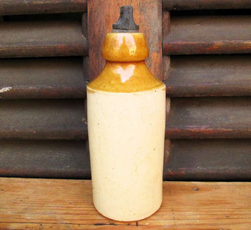 GORDON COOMBE & CO. KRUGERSDORP & RANDFONTEIN GINGER BEER BOTTLE