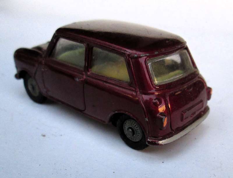 CORGI MORRIS MINI MINOR