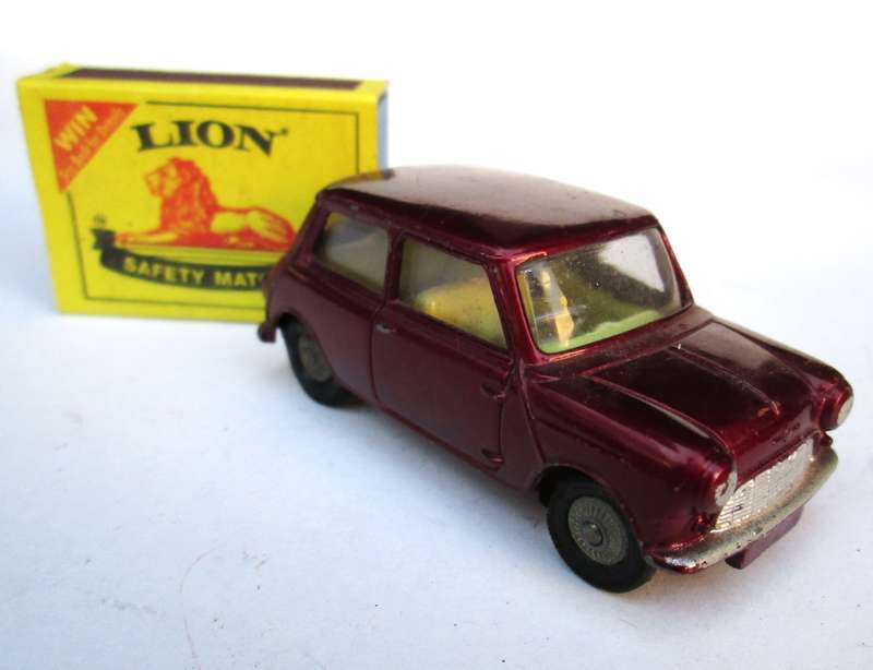 CORGI MORRIS MINI MINOR