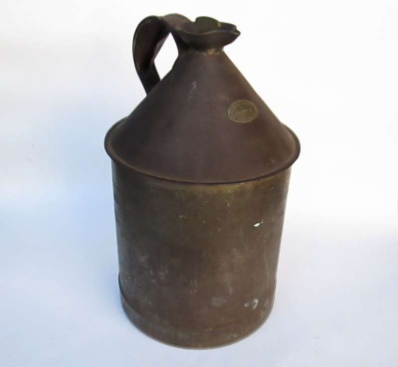 ANTIQUE OIL/FEUL CAN