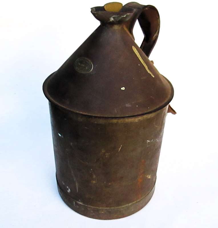 ANTIQUE OIL/FEUL CAN