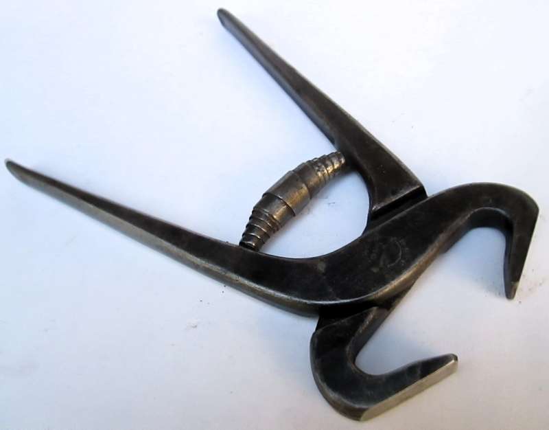 SWEDISH EABERG TILE NAIL PLIERS
