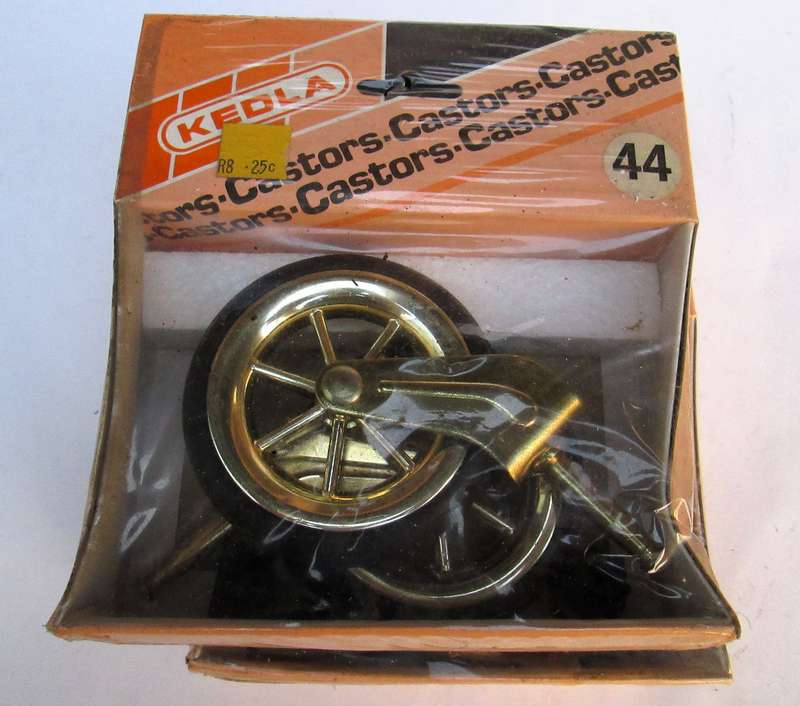 VINTAGE CASTORS