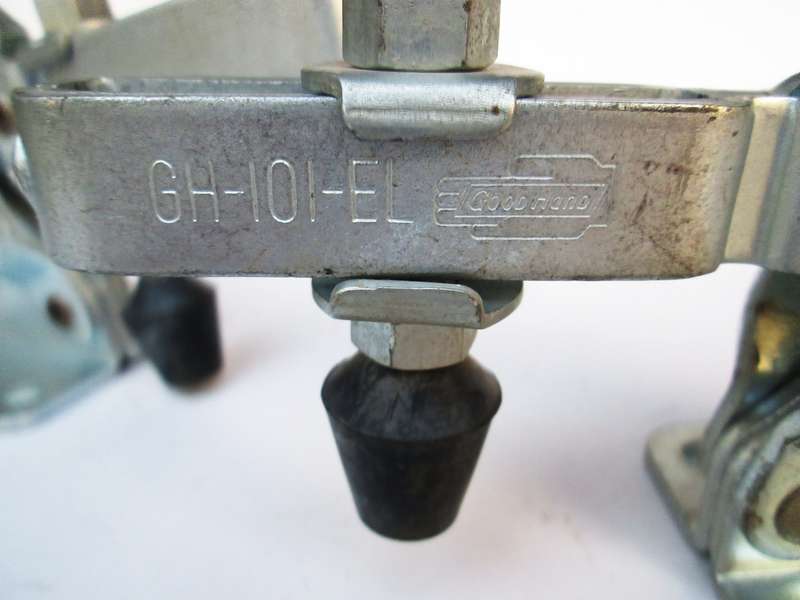 WOOD WORKING VERTICAL TOGGLE CLAMPS