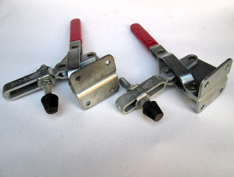 WOOD WORKING VERTICAL TOGGLE CLAMPS